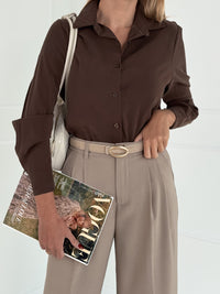 Moteriški itališki klasikiniai marškiniai ORIANA Tamsiai ruda