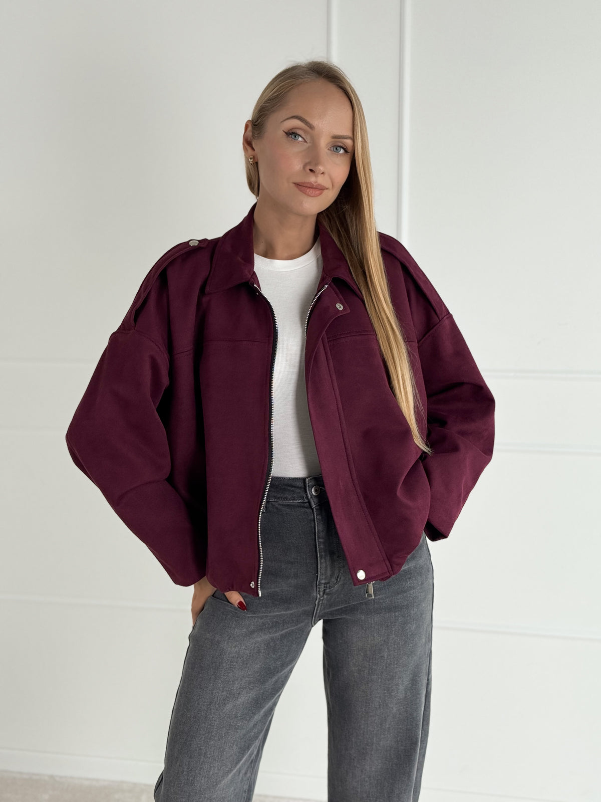 Moteriškas zomšos imitacijos švarkas NIVORA Bordo