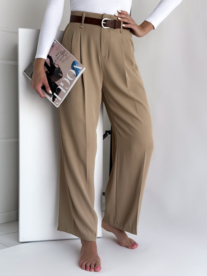 Moteriškos klasikinės kelnės su diržu LUCIAN Ruda