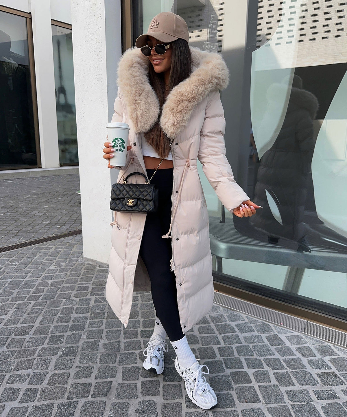 Moteriška ilga žieminė striukė su gobtuvu LUCHO Kreminė