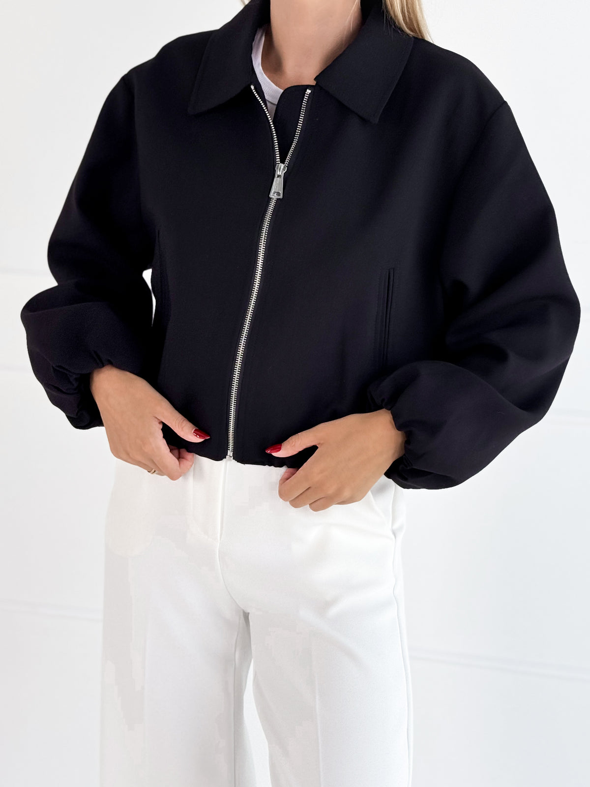 Moteriškas bomber stiliaus švarkas WATSON Juoda