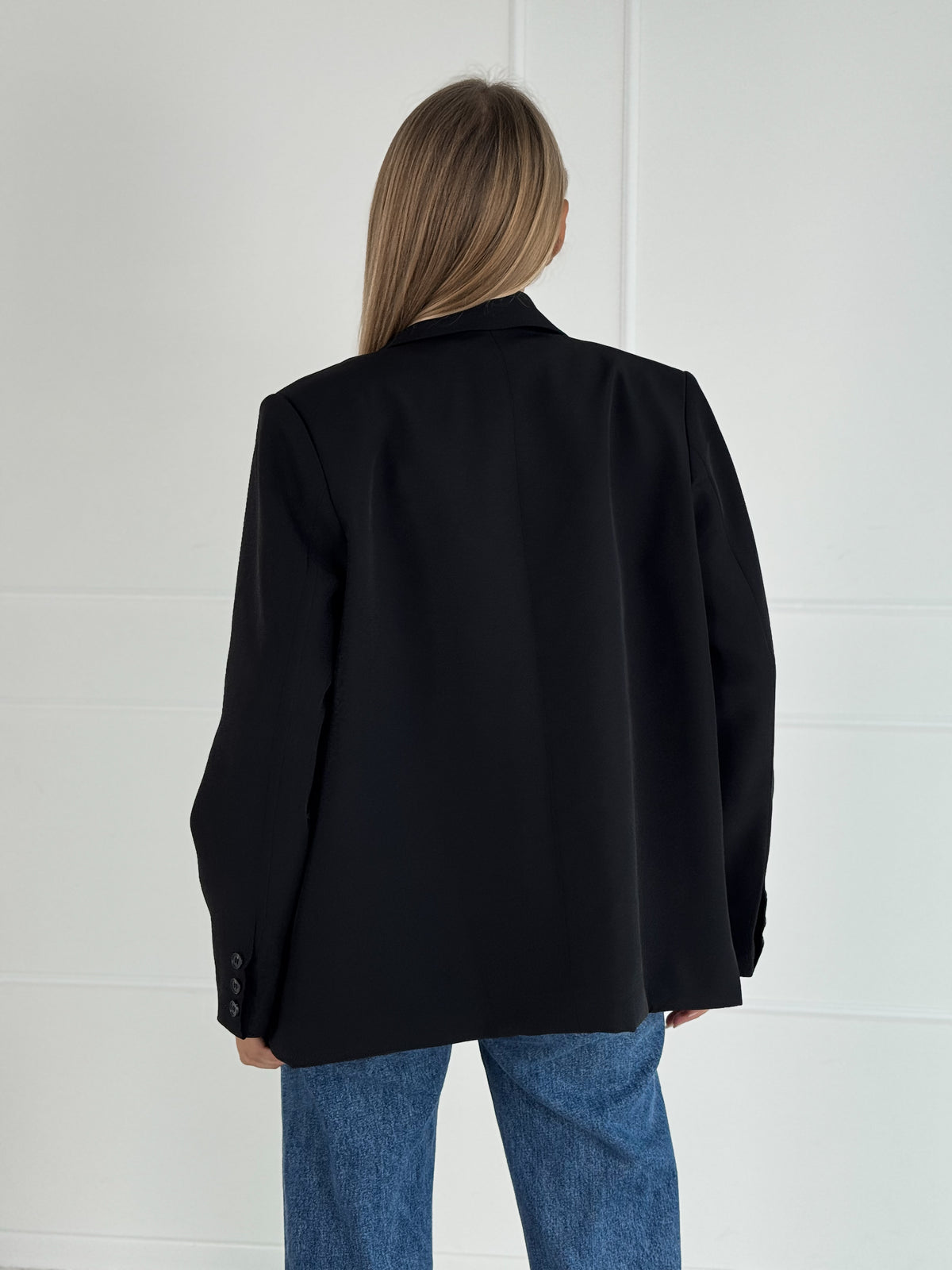 Moteriškas klasikinis švarkas FRANCES Juoda