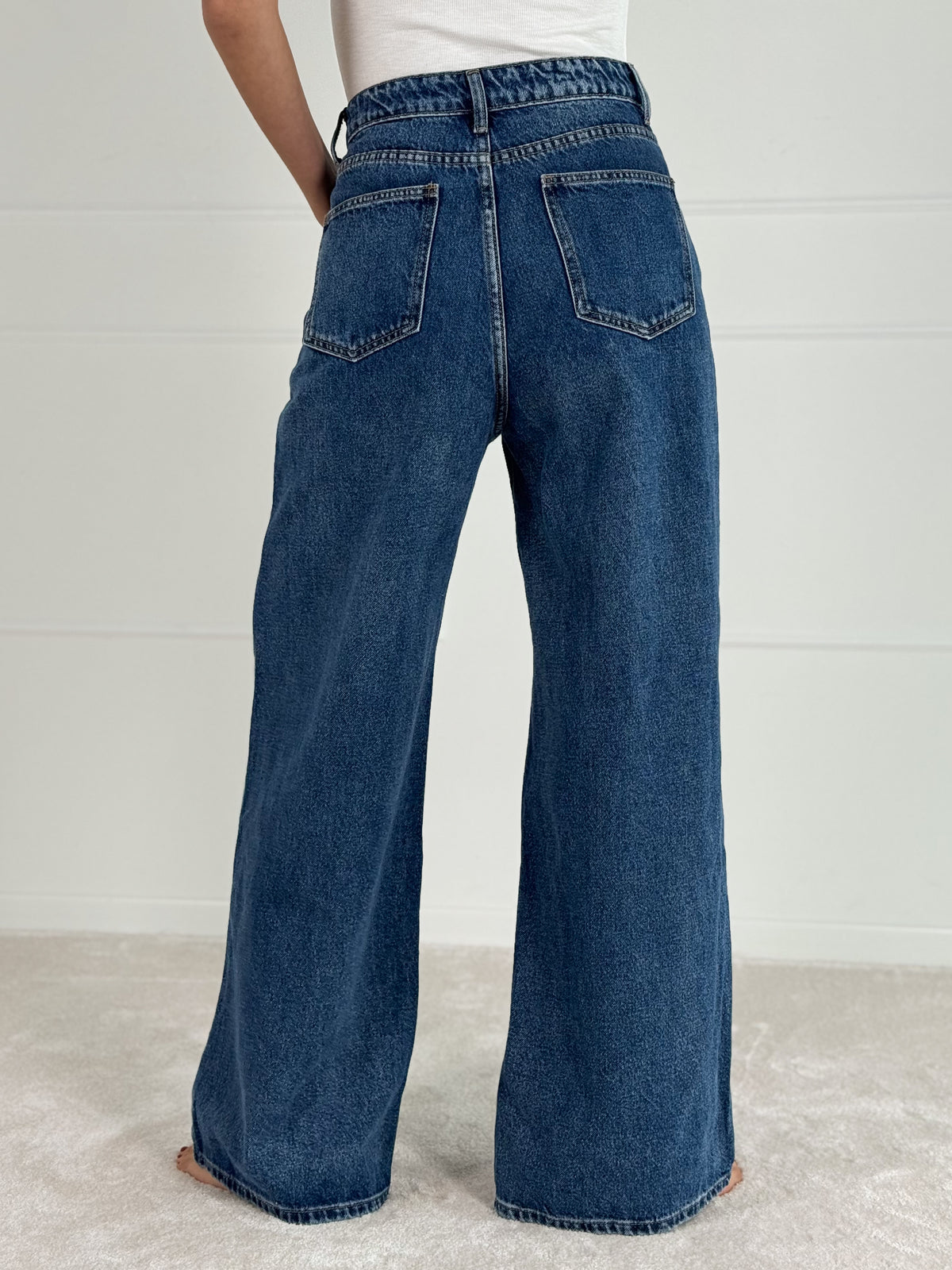 Platėjantys moteriški džinsai JAMAR Tamsiai mėlyna