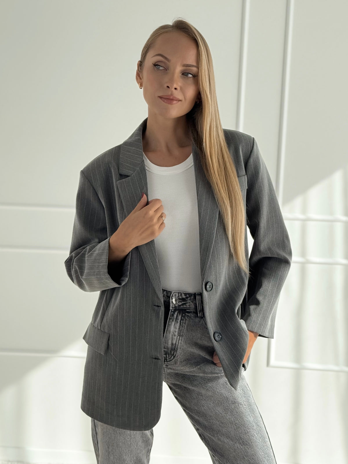 Moteriškas klasikinis itališkas švarkas ELIGIO Pilka