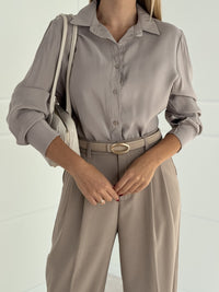 Moteriški itališki klasikiniai marškiniai ORIANA Pilka