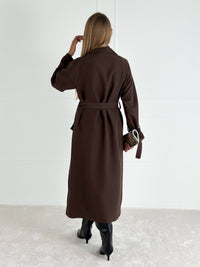 Moteriškas ilgas paltas su diržu REYNA Tamsiai ruda