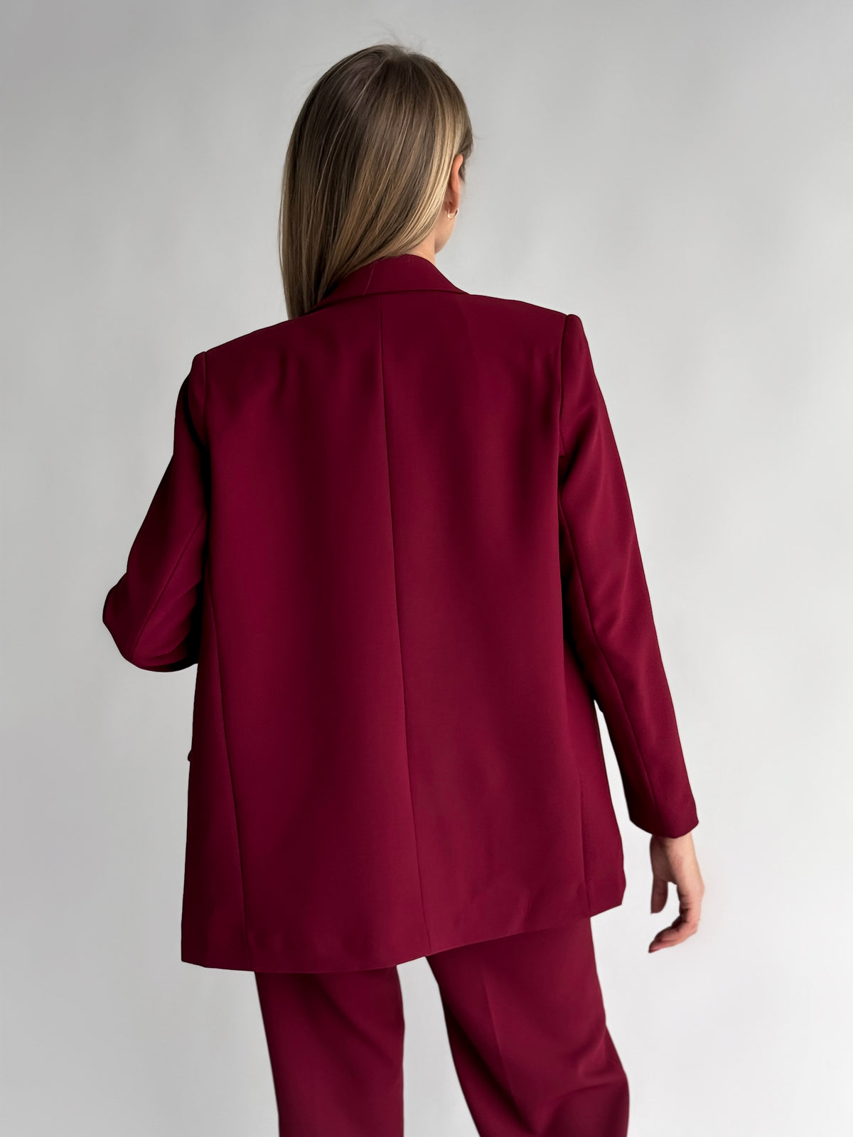 Moteriškas klasikinis švarkas CAMEROON Bordo