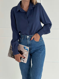 Moteriški itališki klasikiniai marškiniai ORIANA Tamsiai mėlyna