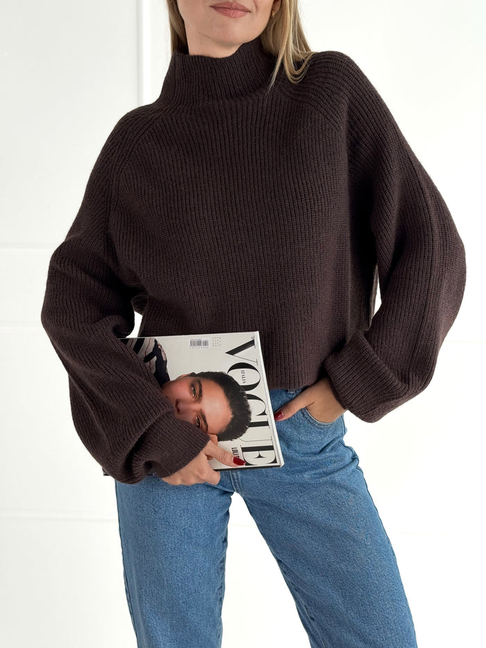 Moteriškas megztinis aukštu kaklu MEYRA Tamsiai ruda