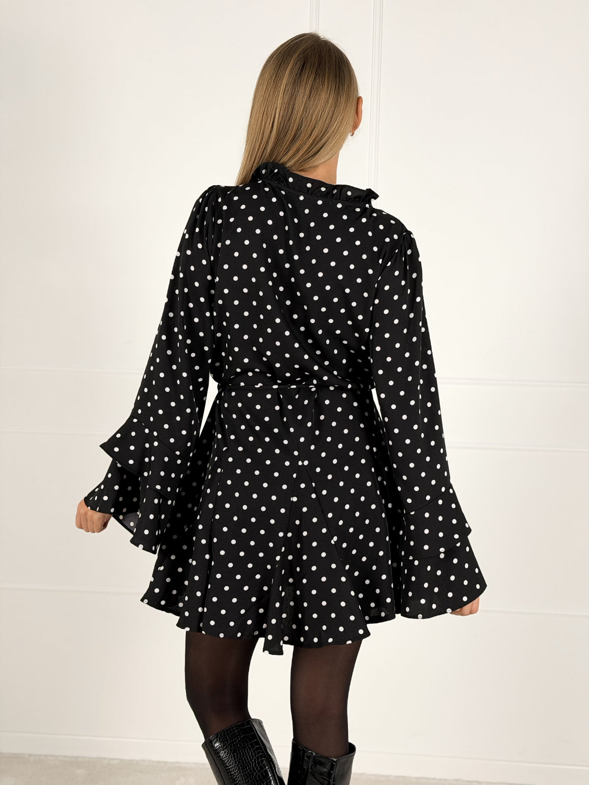 Moteriška taškuota suknelė MARGARITA Juoda