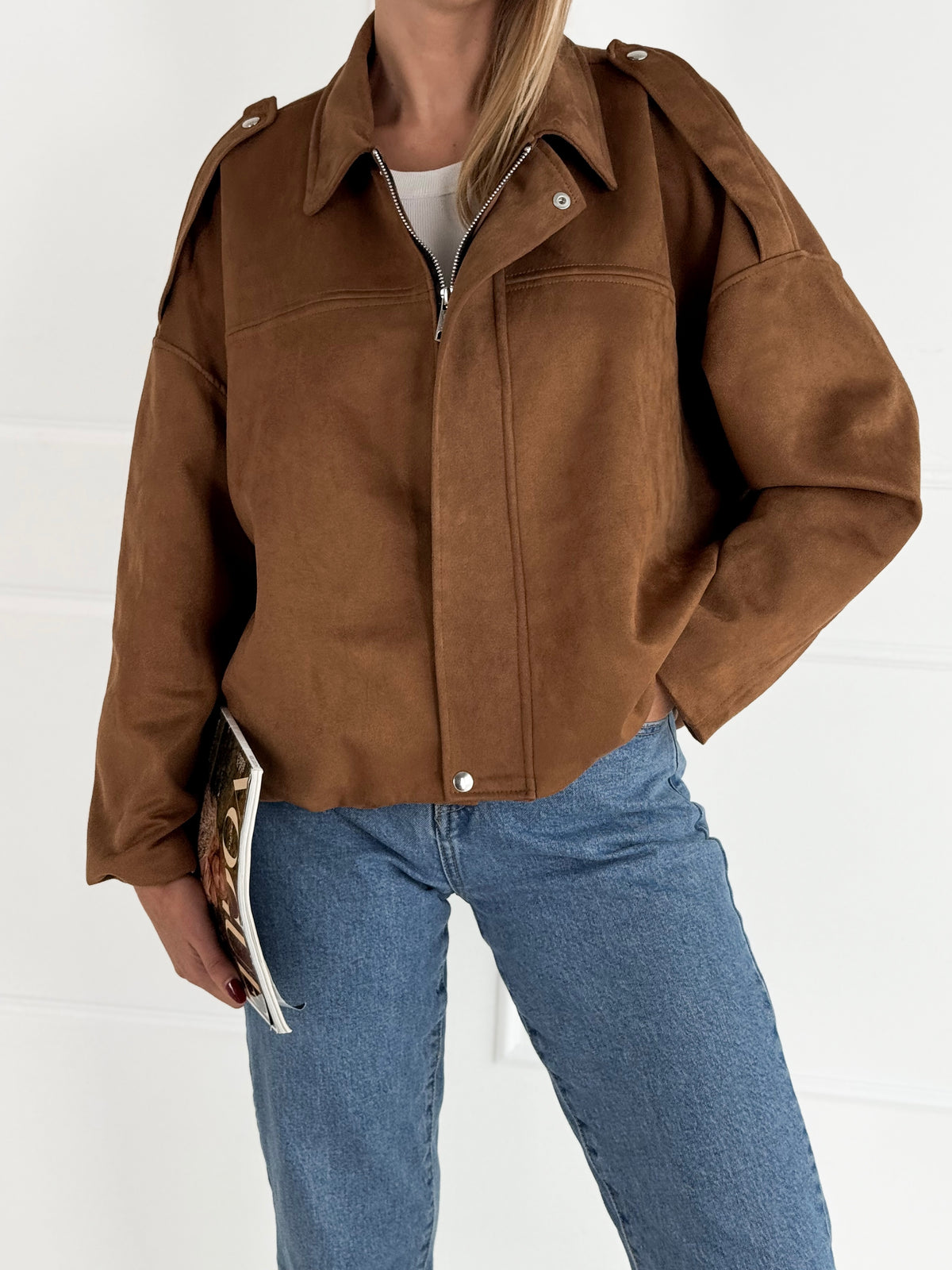 Moteriškas zomšos imitacijos švarkas NIVORA Ruda