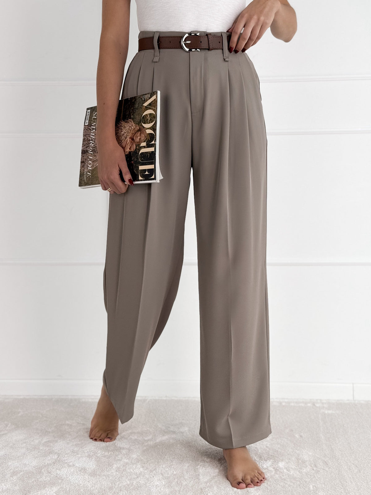 Moteriškos klasikinės kelnės su diržu LUCIAN Pilka