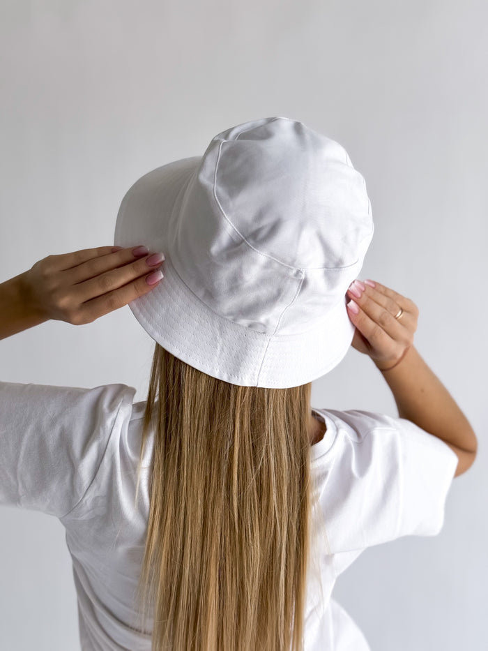 Moteriška kepurė BUCKET Balta