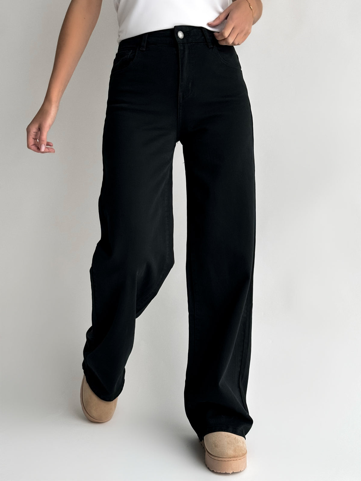 WIDE LEG modelio moteriški džinsai NANDO Juoda