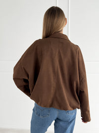 Moteriškas zomšos imitacijos švarkas NIVORA Tamsiai ruda