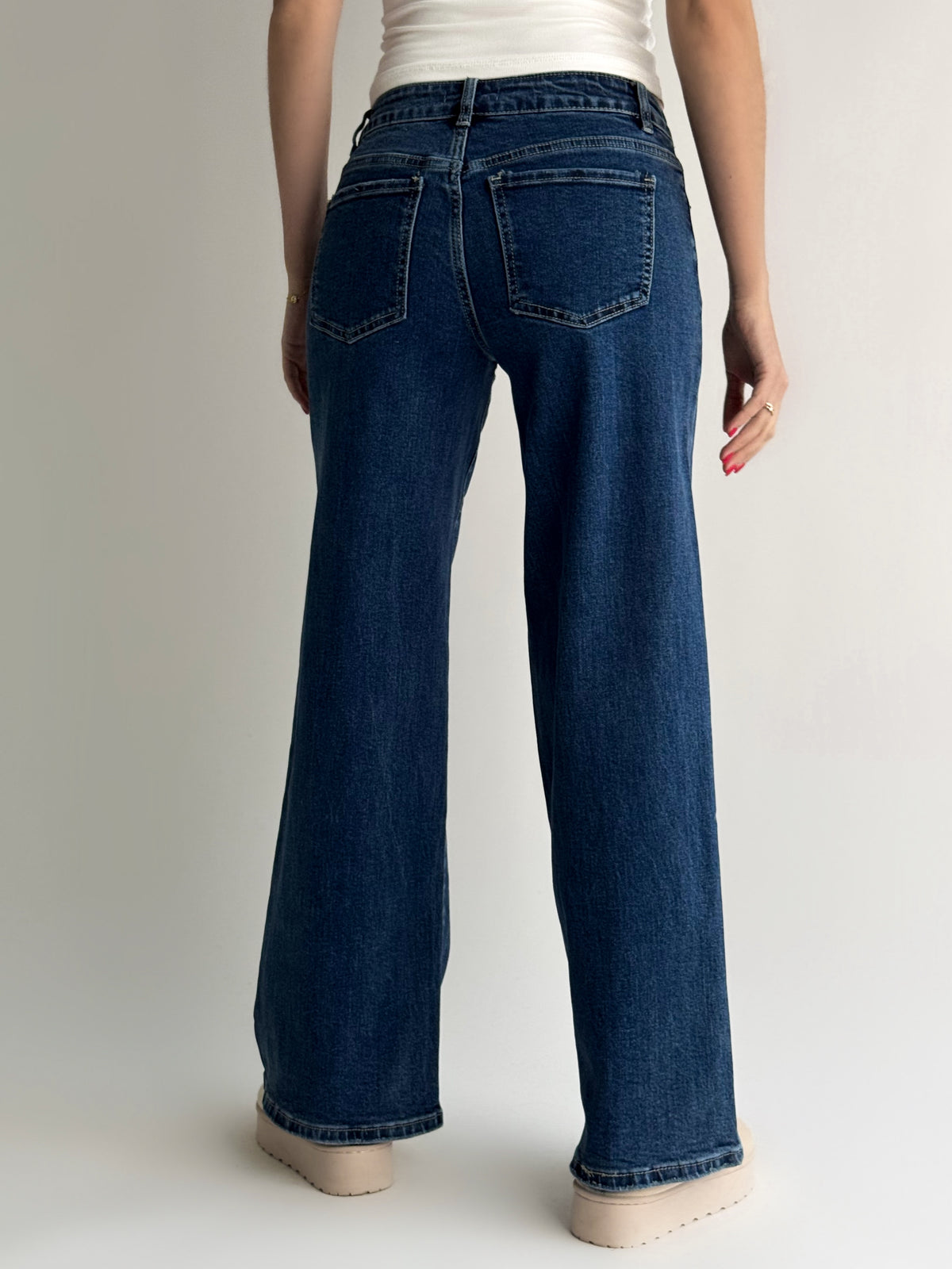 dad-fit-moteriski-dzinsai-aukstu-juosmeniu-macey-juoda