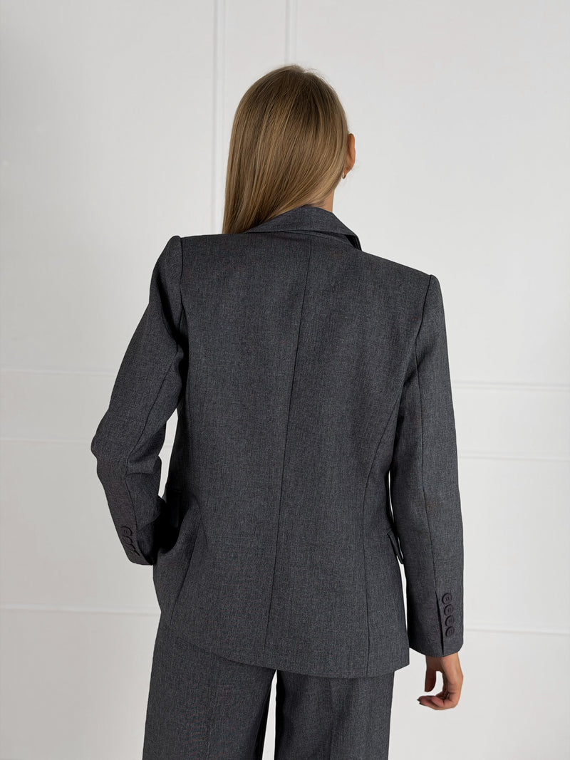 Moteriškas klasikinis švarkas JULIETA Juoda