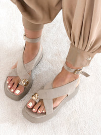 Moteriškos verstos eko odos basutės SOLANGE Kreminė