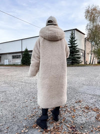 Moteriška dvipusė pašiltinta ilga striukė su gobtuvu STELLAN Juoda