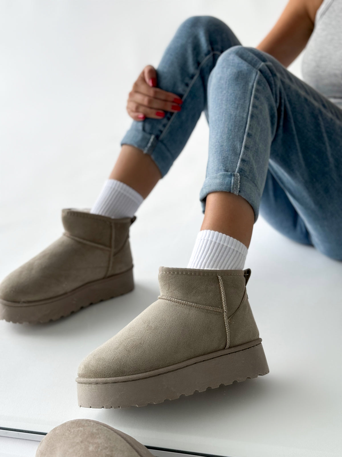moteriski-ugg-stiliaus-aulinukai-su-platforma-beck-chaki