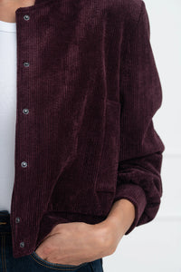 Moteriškas velvetinis bomber stiliaus užsagstomas švarkas BRIANA Bordo