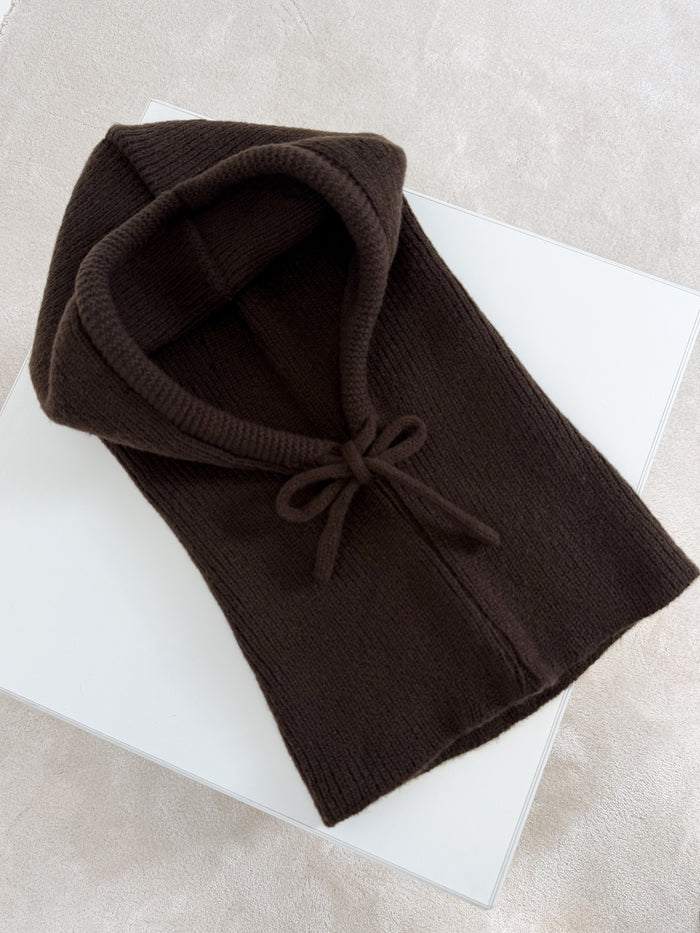 Moteriška balaklava su vilna LYANNA Tamsiai ruda