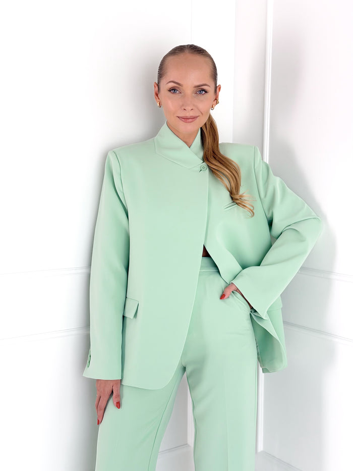 Moteriškas klasikinis švarkas DIYA Mėtinė
