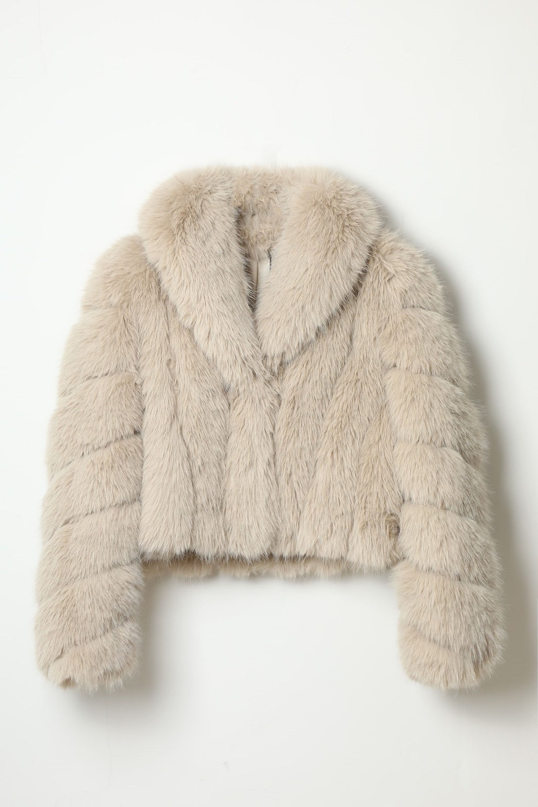 Moteriški trumpi kailiniai HARRY Kreminė