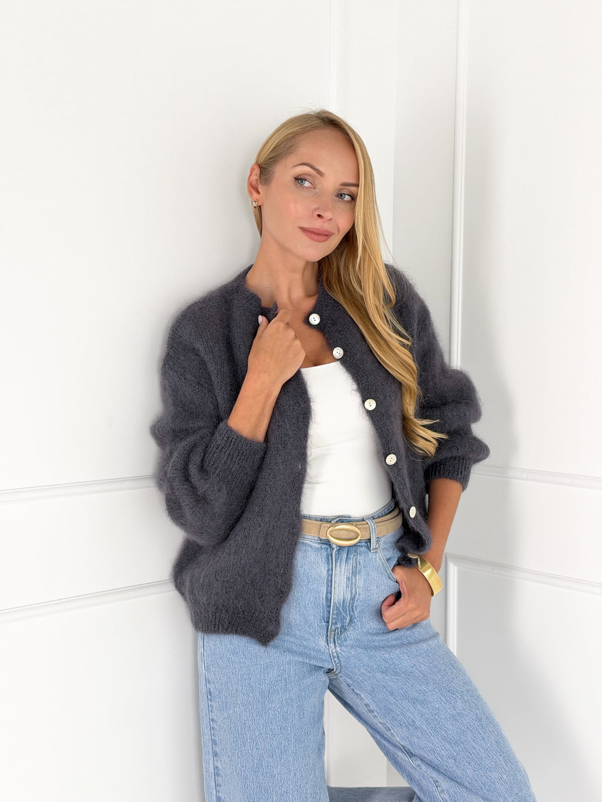 Moteriškas itališkas moheros vilnos megztinis EMELIN Tamsiai pilka