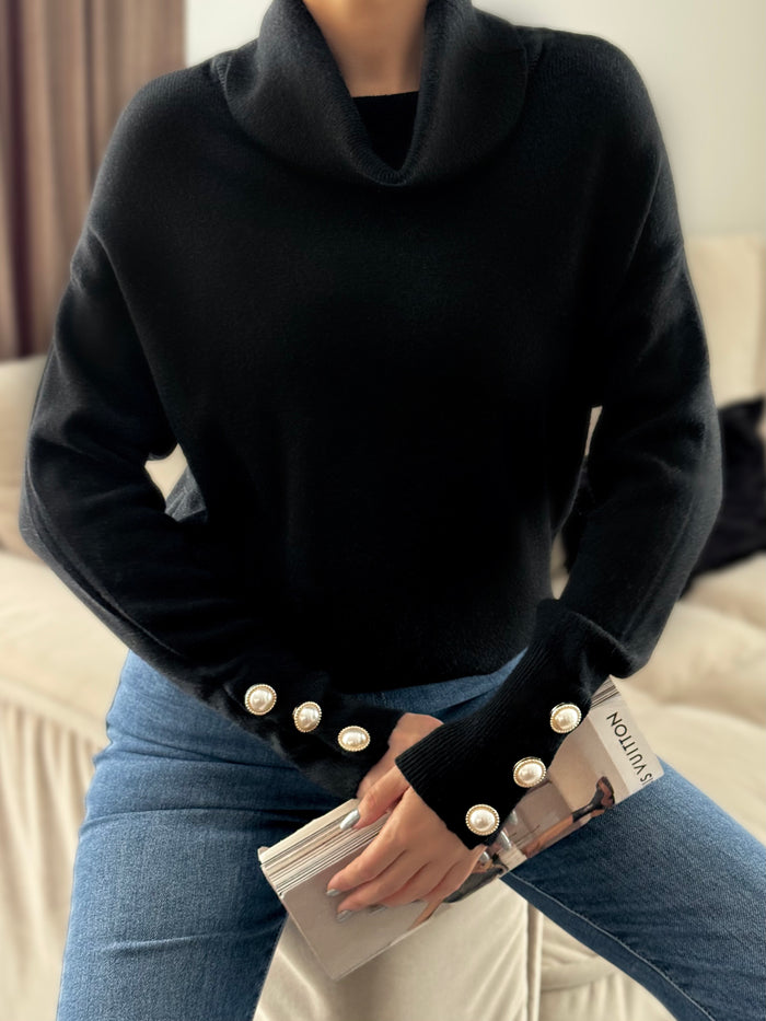 moteriskas-minkstas-megztinis-trudy-juoda