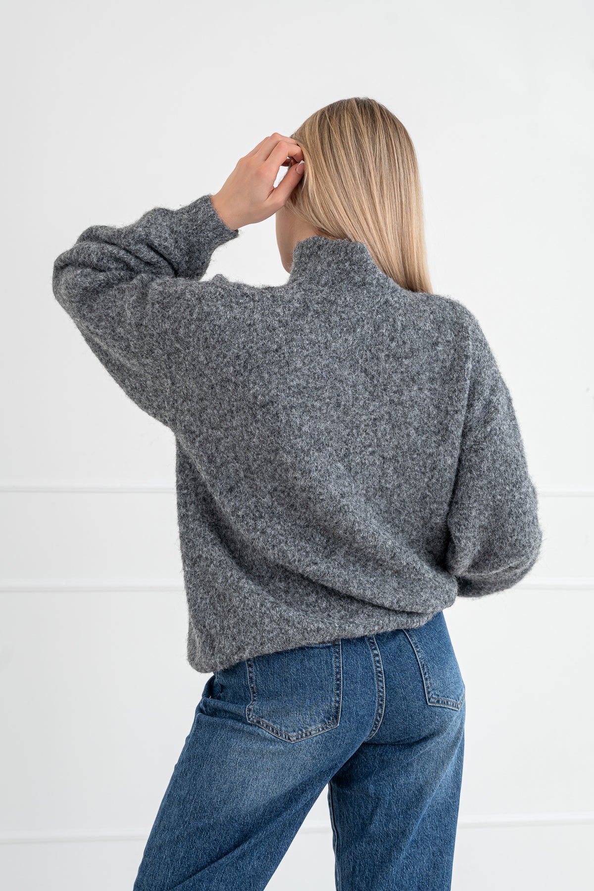 Moteriškas megztinis su vilna MELANIA Pilka