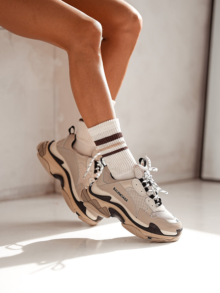 Moteriskos-kojines-NASH-Kremine