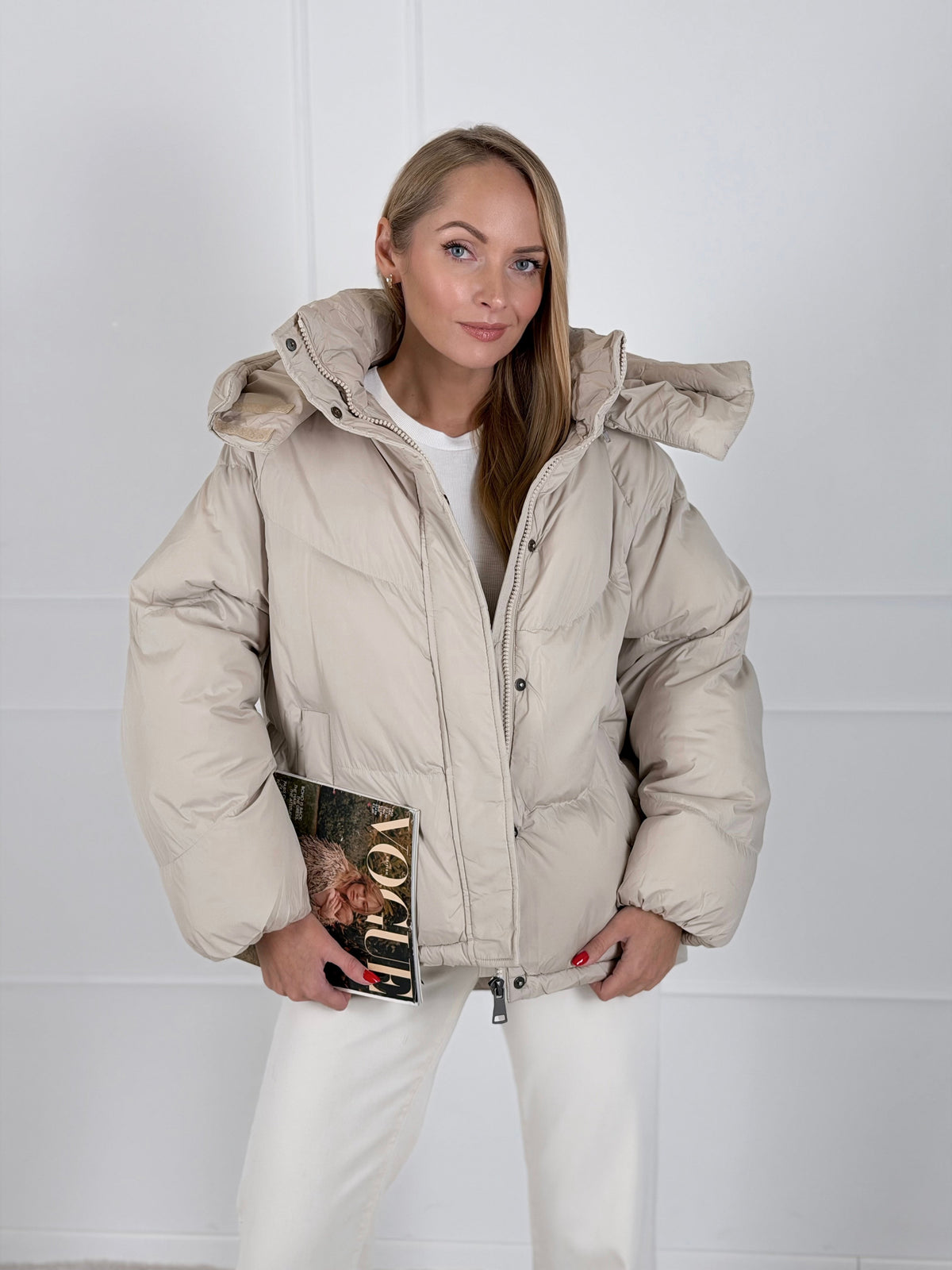 Moteriška šilta striukė su gobtuvu PABLO Kreminė