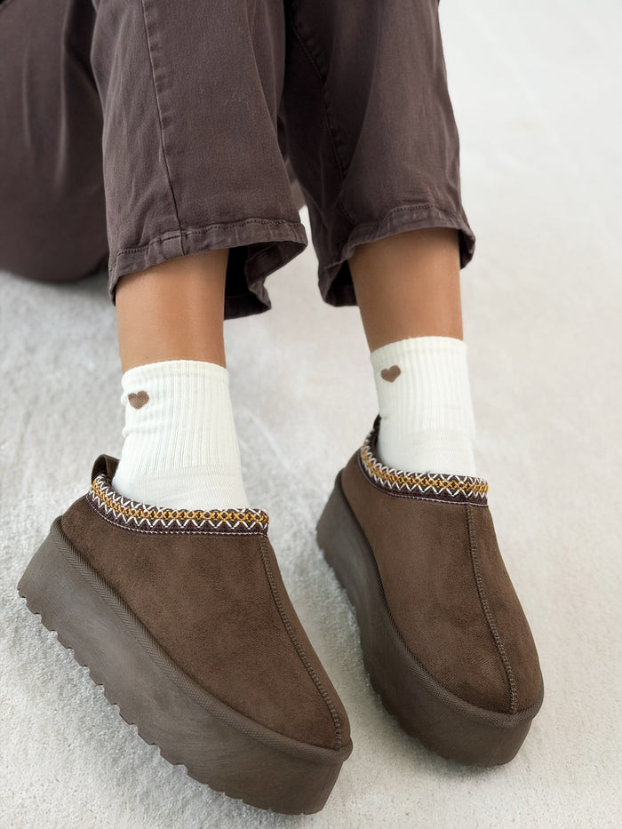 Moteriški UGG stiliaus aulinukai su platforma HOLLIS Tamsiai ruda