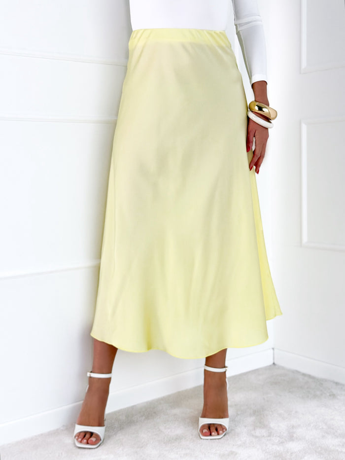 Moteriškas itališkas satino sijonas JENARO Geltona