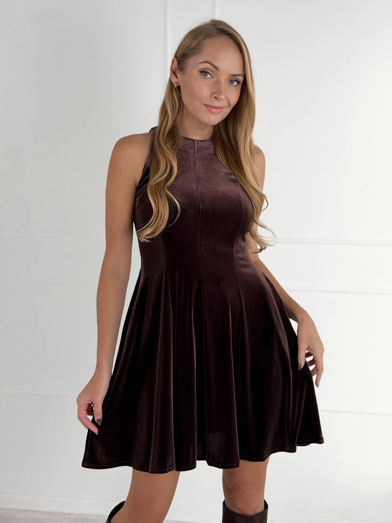Moteriška veliūrinė suknelė LIANA Ruda