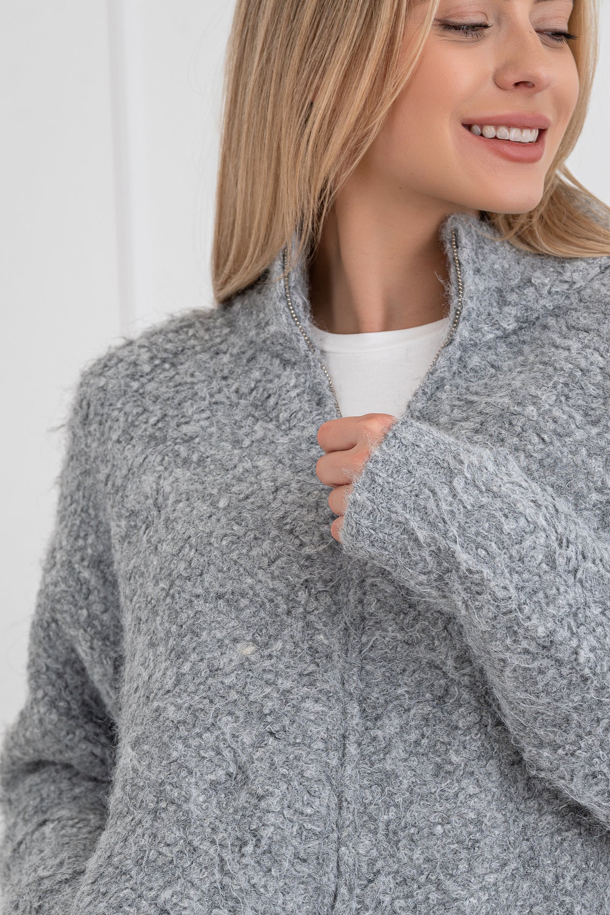 Moteriškas megztinis su vilna CLEO Pilka