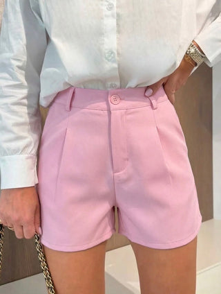 Moteriški klasikiniai šortai DALINA aukštu liemeniu su klostėmis