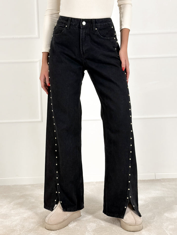 Moteriški platėjantys džinsai su kniedėmis WOODY Juoda