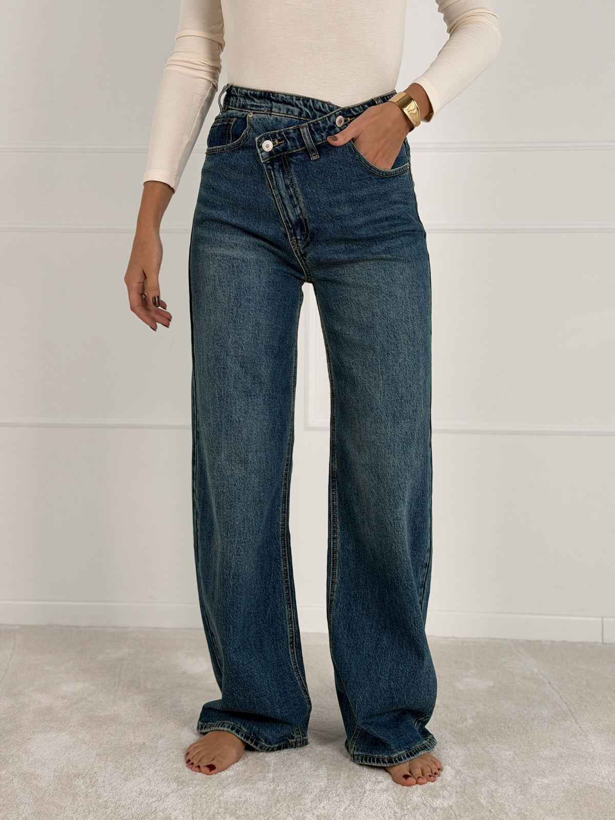 Moteriški platėjantys džinsai RAYEN Mėlyna