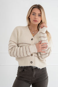 Moteriškas susagstomas megztinis su vilna BIJOU Kreminė