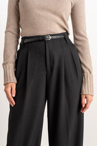 Moteriškos klasikinės kelnės su diržu BASILIO Juoda