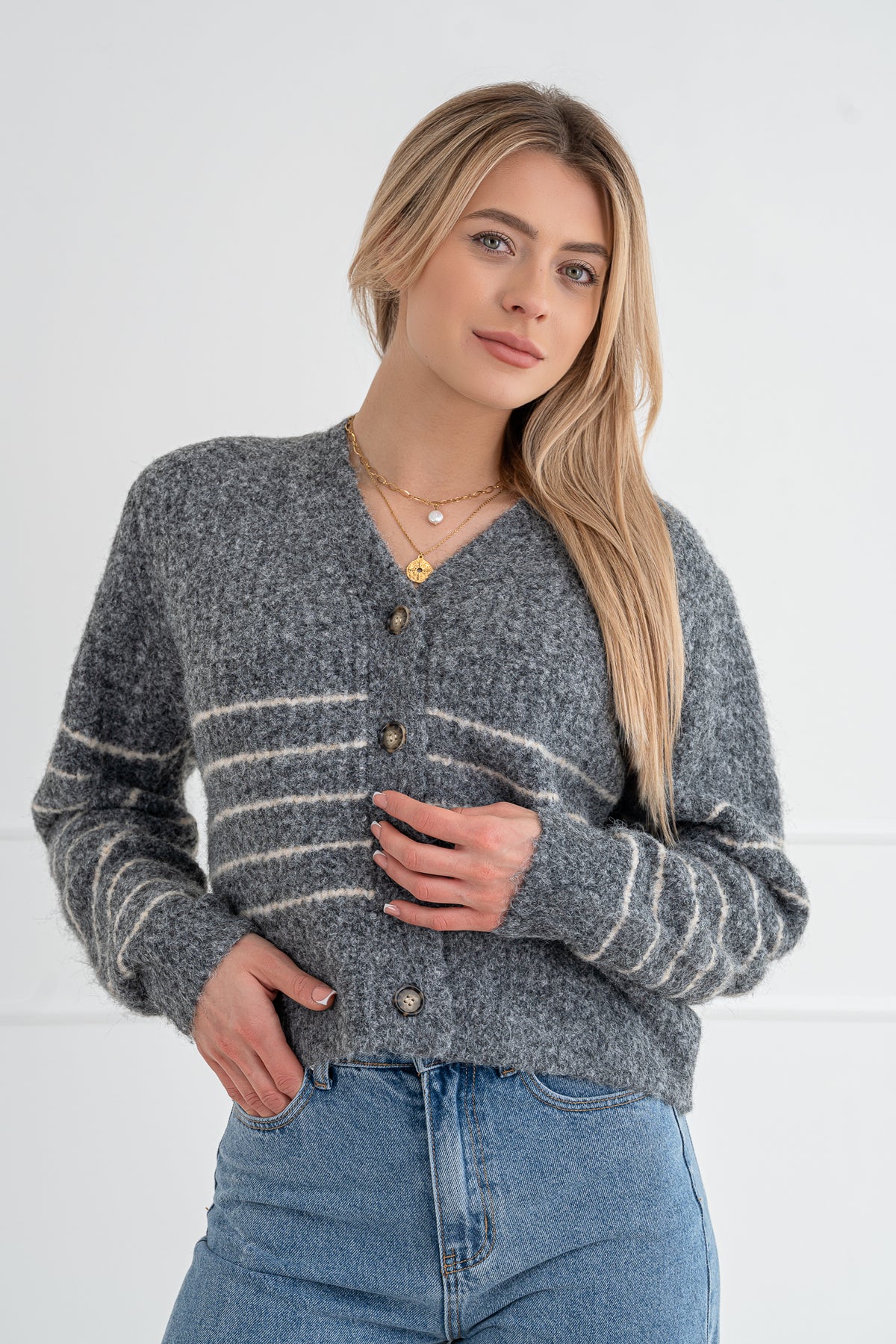 Moteriškas susagstomas megztinis su vilna BIJOU Pilka