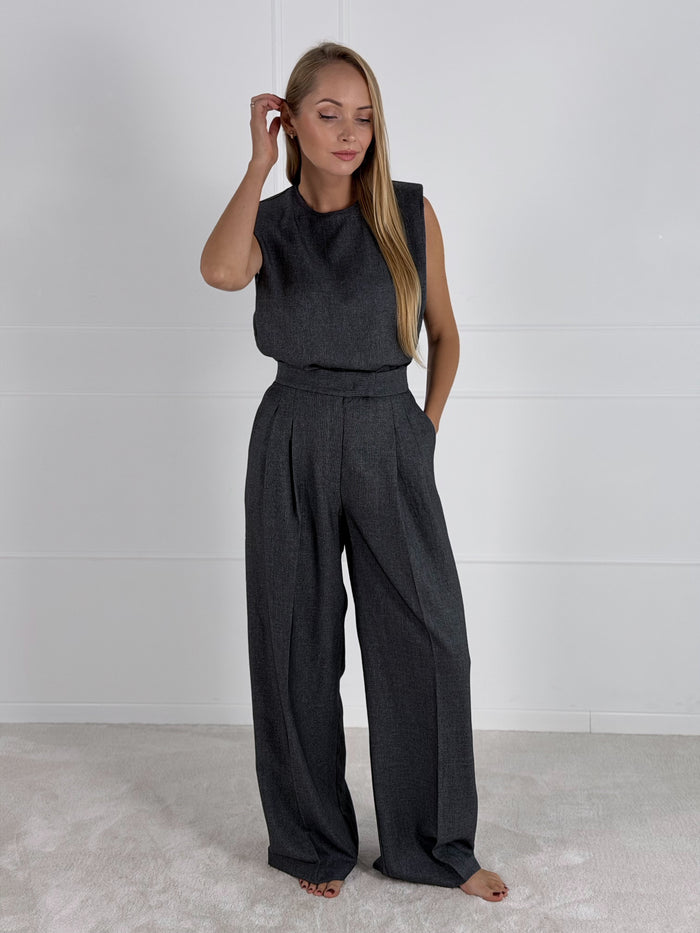 Moteriška puošni palaidinė JULIETA Juoda