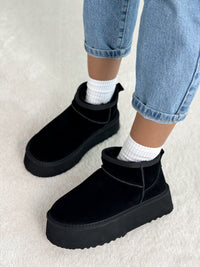 Natūralios odos UGG stiliaus aulinukai su platforma CHOCO Juoda