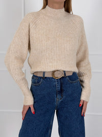 Moteriškas megztinis aukštu kaklu ADEN Kreminė