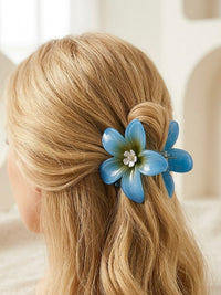Gėlės formos plaukų segtukas CECILY Žydra