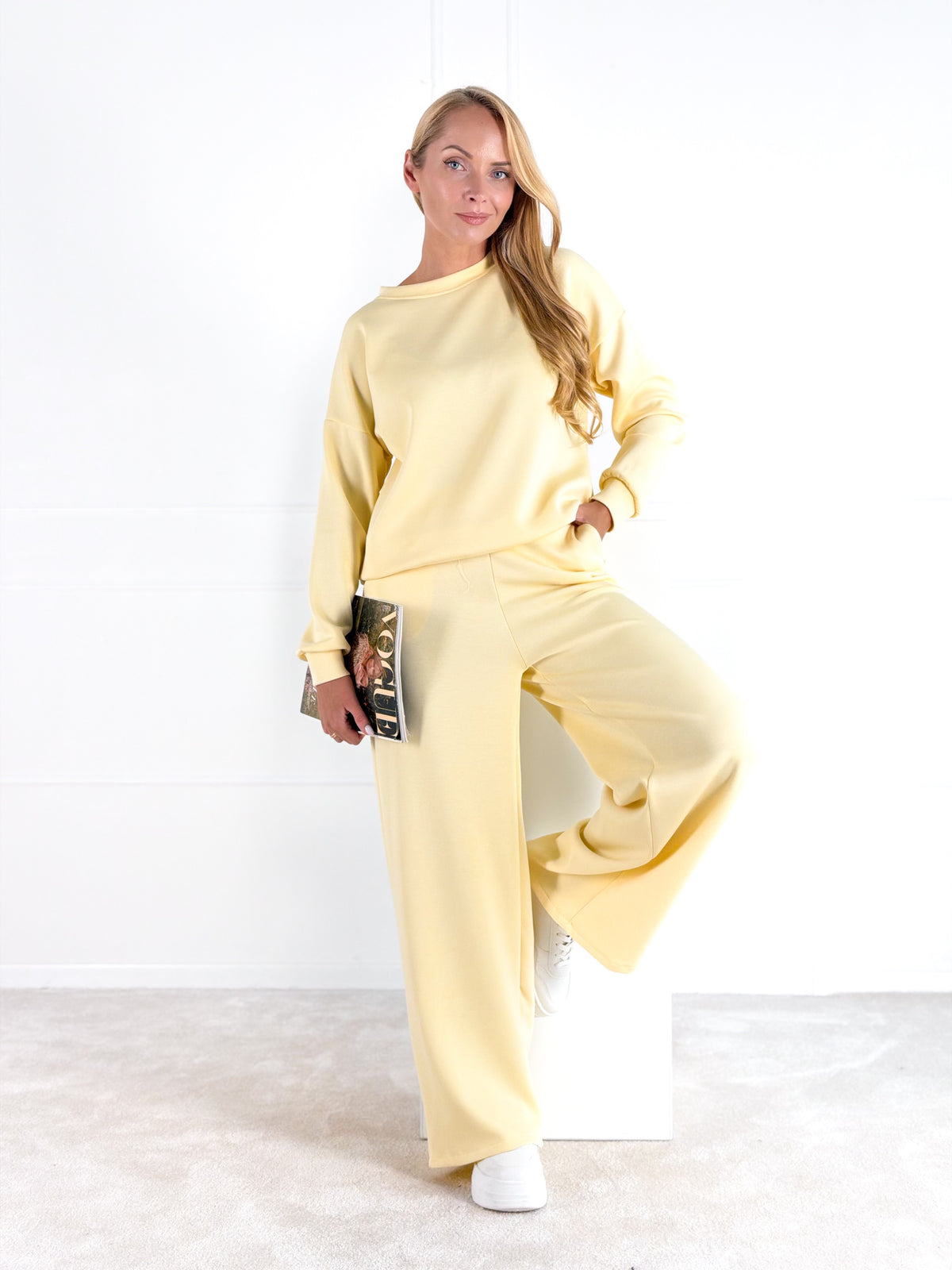Moteriškas laisvalaikio kostiumėlis ELLIE Geltona