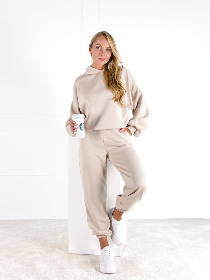 Moteriškas laisvalaikio kostiumėlis HEIDI Kreminė