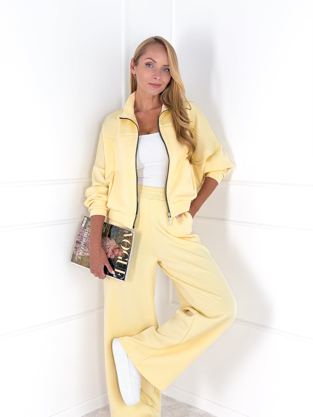 Moteriškas laisvalaikio kostiumėlis MARTHA Geltona